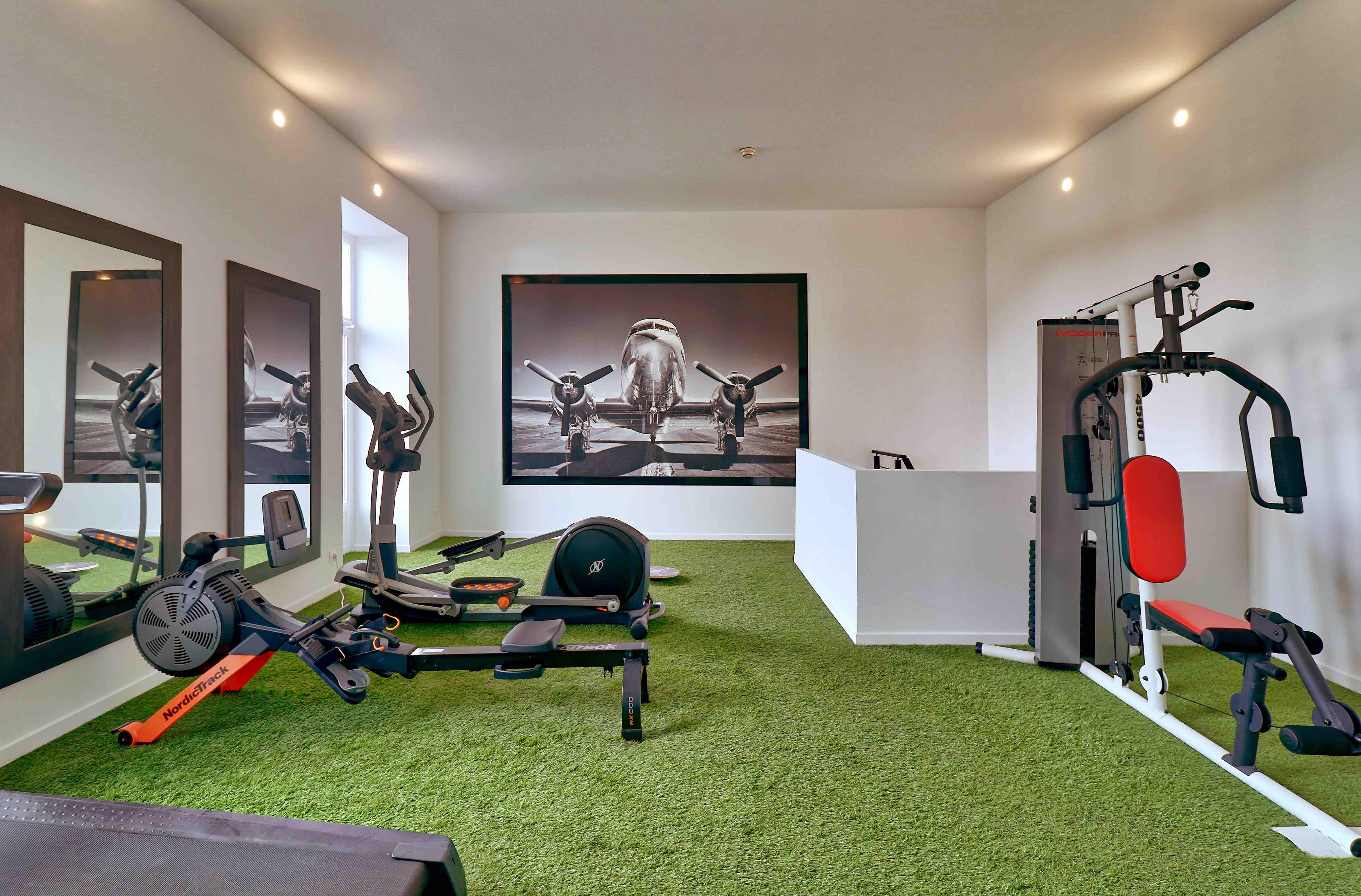Belfry & Spa By Ligne St Barth لورد المظهر الخارجي الصورة A home gym